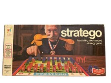 Stratego 1977 Milton Bradley Two-Player Strategy Board Game Complete With Box