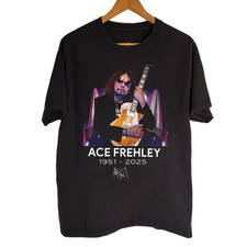 Collection Guitarist Ace Frehley 1951-2025 Signed T Shirt All Size S-5XL AG31