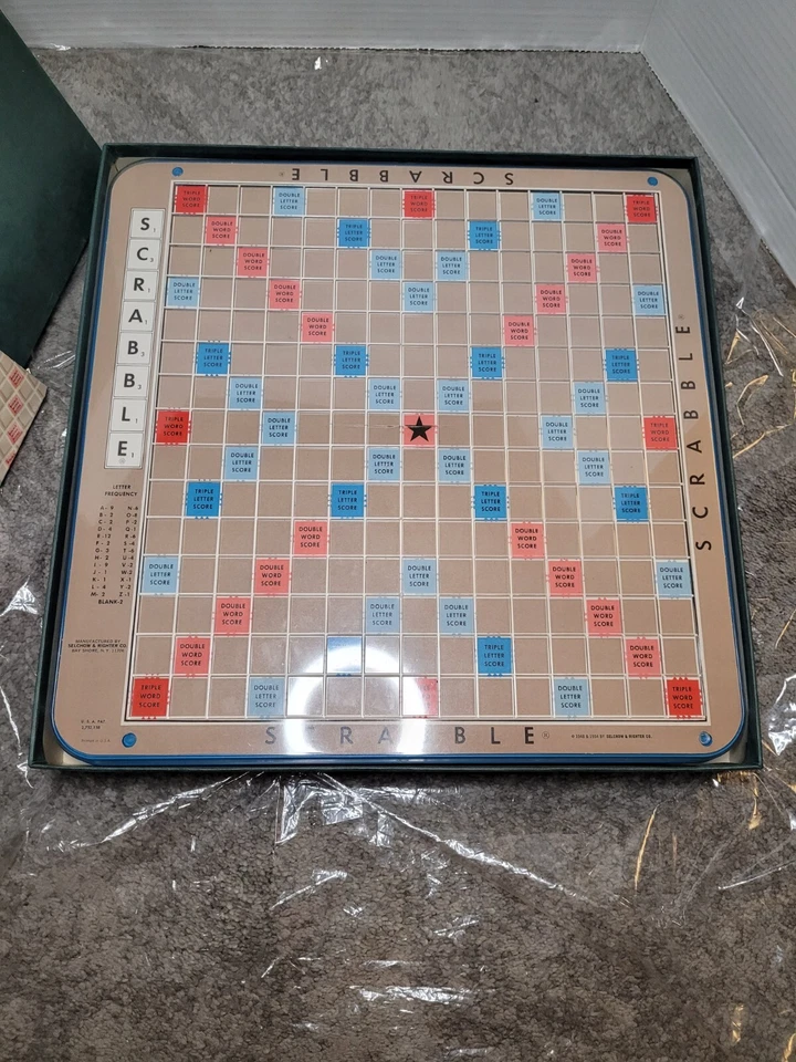 1972 Vintage Scrabble Deluxe Edition Rotating Turntable COMPLETE No. 71 - Image 2 of 4