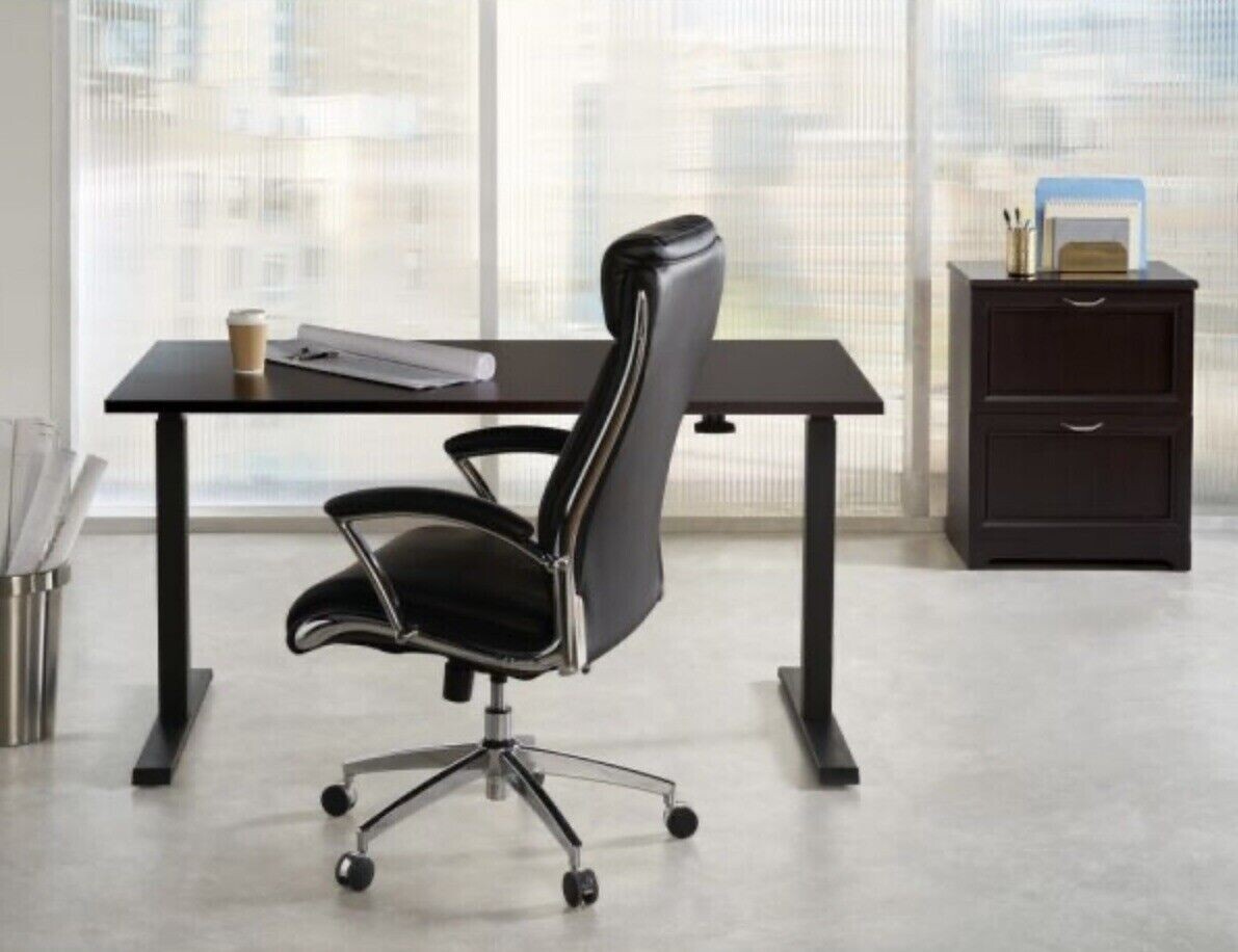 Realspace¨ Magellan Pneumatic HeightAdjustable Standing Desk, 60"W