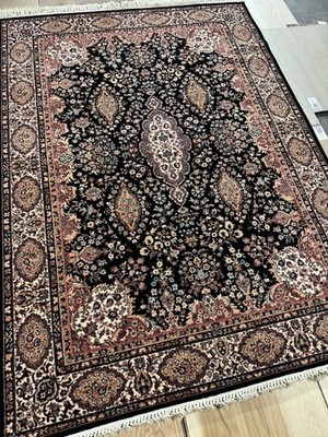 Couristan Classics Black 5'5x8'3 100% wool area rug :::New Condition:::