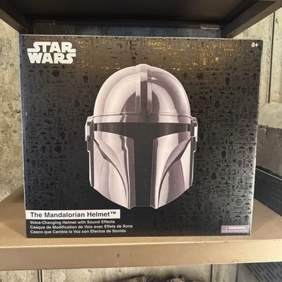 2026 Disney Parks Star Wars Galactic Archive Mandalorian Voice Changing Helmet!