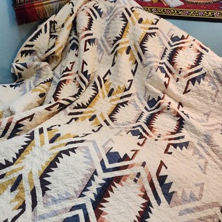 White Sands Pendleton Quilt Comforter Blanket 110" X 96" FLAW please read
