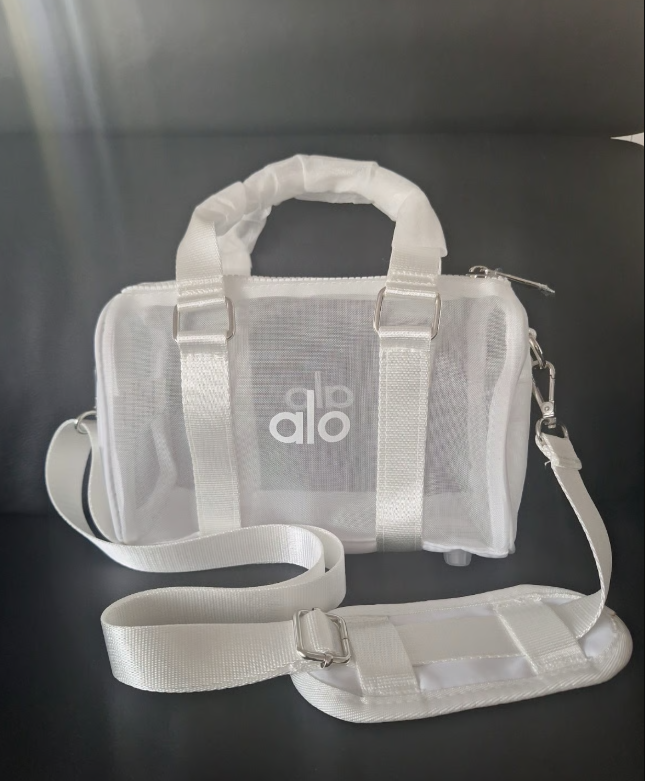 alo ホワイト ボディバッグ alo ホワイト ボディバッグ 楽天市場】☆ alo yoga ☆ 正規品米国より