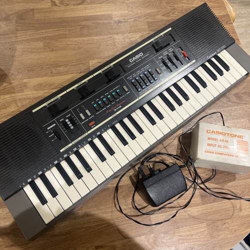 Vintage Casio Casiotone MT-210 Electronic Musical Keyboard - Working Adaptor