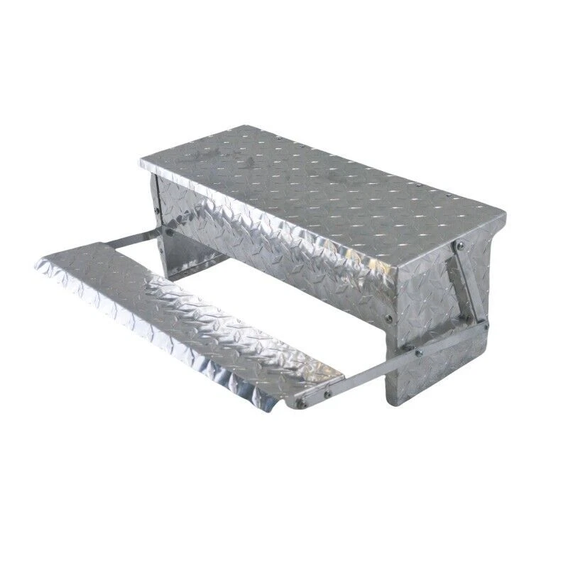 11 lb Automatic Chook Chicken Feeder Poultry Auto Treadle Embossed Aluminum Coop - Image 3 of 4