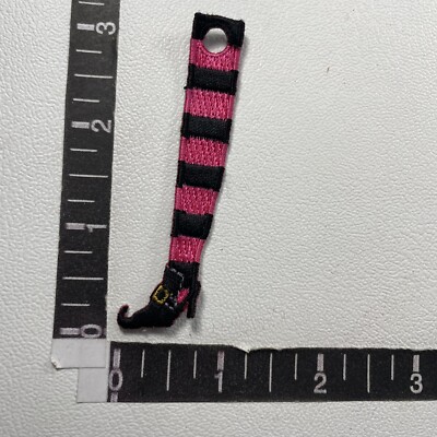 Pink & Black Vers. BUCKLE SHOE LEG Patch w/Hole So Can Be Put On Keychain 19AH