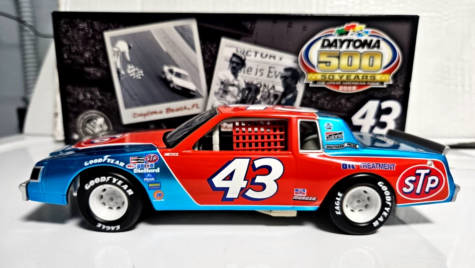 Richard Petty #43 STP D500 1981 color líquido autografiado 1/24 Nascar Foto 2 de 4