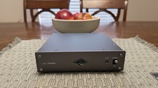Universal Audio UAD-2 Satellite Thunderbolt 3 OCTO  120 Plugins