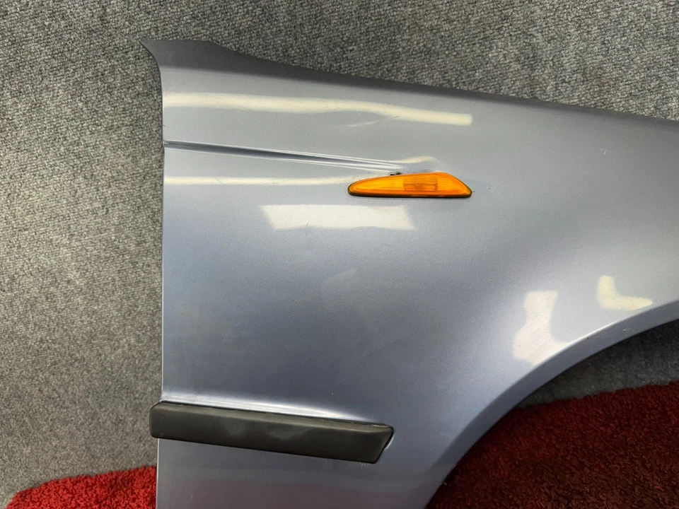 Panel de guardabarros lateral derecho del pasajero BMW 2002-2005 E46 sedán acero azul OEM 106K Foto 3 de 4