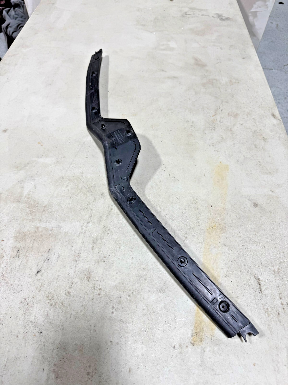 Lamborghini Urus, Front Hood Gasket, Used, P/N 4ML823124