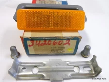 NOS MoPar 1969 Dodge Polara Monaco amber FENDER SM BEZEL & REFLECTOR PKG 3420602