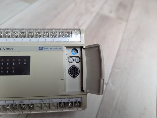 Automate programmable TSX 07 31 1622 Nano - Schneider - Modicon - Télémécanique - Photo 3/7