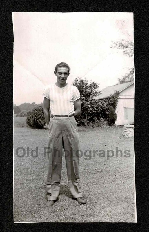 HANDSOME YOUNG MAN SLACKS HANDS BEHIND BACK IN YARD OLD/VINTAGE PHOTO-H434