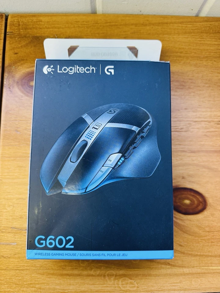 Logitech G602 Gaming Wireless Mouse 910-003820 New - Image 4 of 4