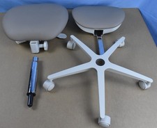 NEW UNUSED Brewer Dental Ergonomic Doctor Stool