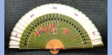 antique/vintage HANDPAINTED FLORAL WOMANS FAN wood fabric GILT ACCENTS