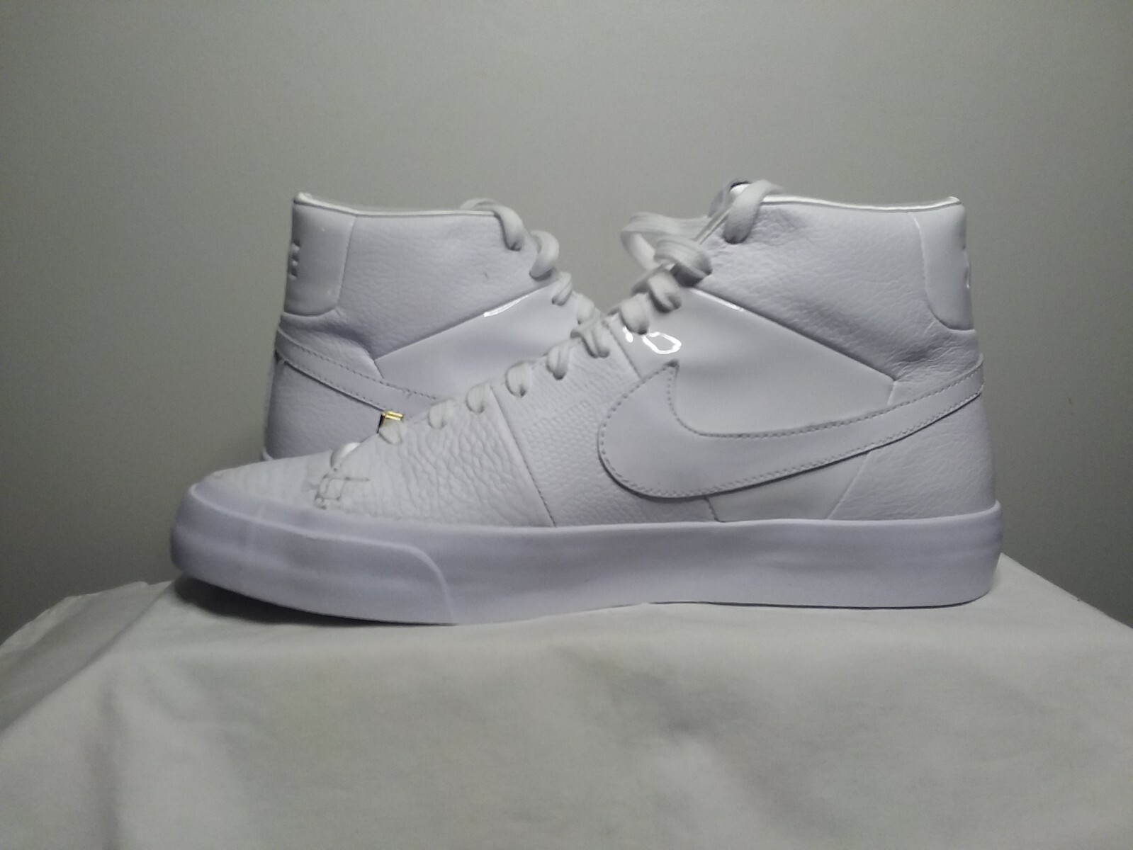 nike blazer royal triple white