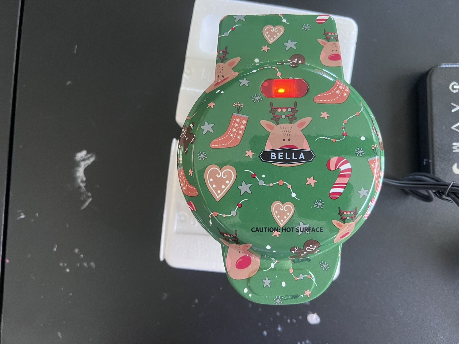 Bella Mini Gingerbread Man Waffle Maker Green Reindeer Special Edition GH-image