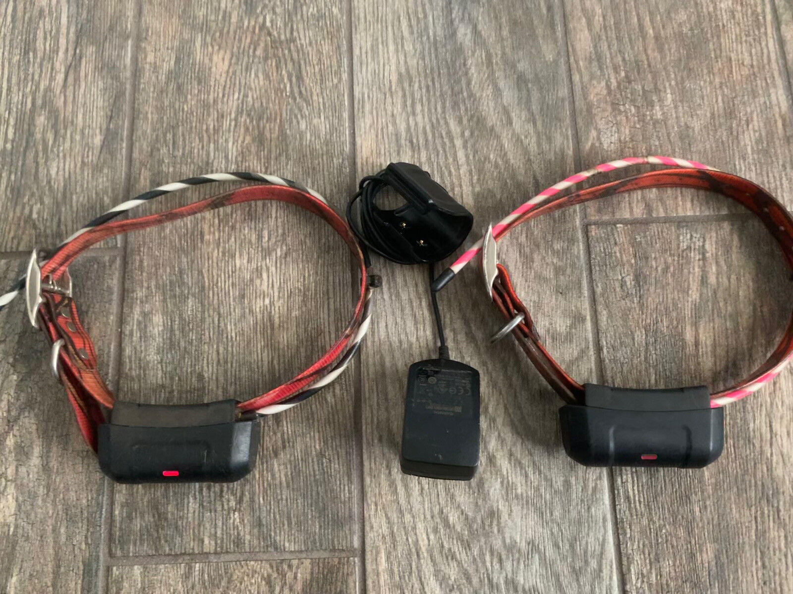 Two Garmin DC40 Collars Dog Tracking For Astro 320 + 220 - Check It Out!