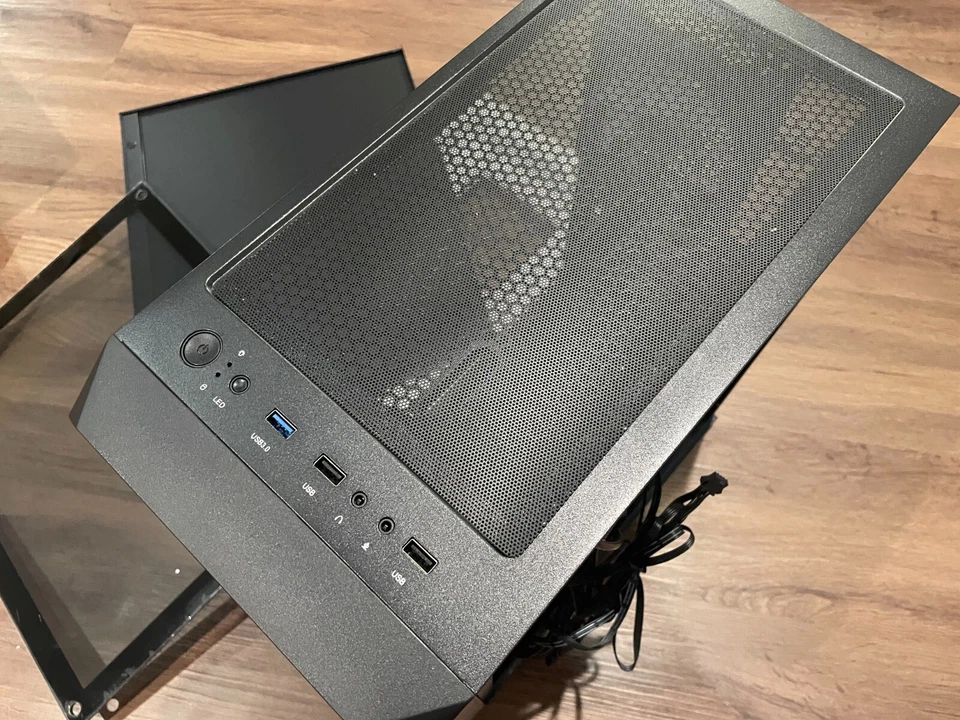 Black Mid Tower Gaming Computer Case, 4XFan Pre-Installed SIZE:8 X 17X 15 #05B - Image 3 of 4