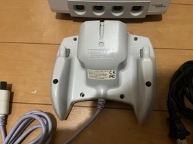Sega Dreamcast Console Bundle HKT-3000 Japanese Version + 2 Games 1021