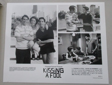PRESS PROMO PHOTO 1998 MOVIE KISSING A FOOL DAVID SCHWIMMER JASON LEE 8X10 X589
