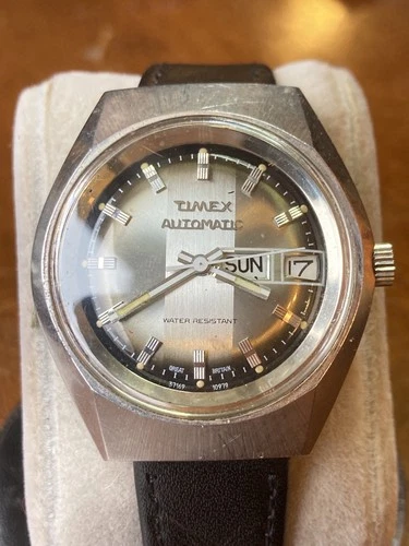 Vintage gents TIMEX 1979 Automatic Men’s Watch, Timex M109 - (Works, Read Desc)