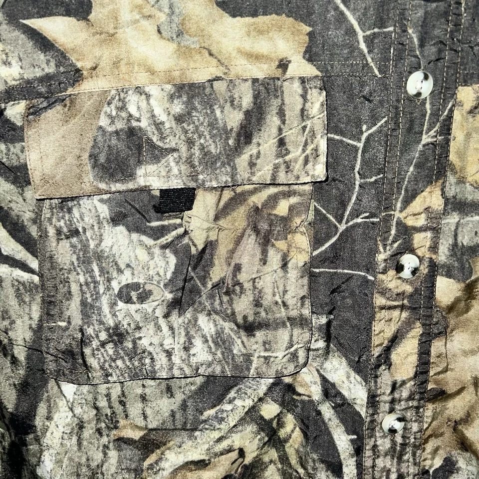 MEN’S REMINGTON NYLON WATERPROOF CAMOUFLAGE HUNTING SHIRT SIZE XL - Image 4 of 4