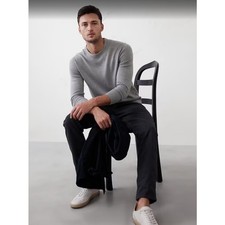 Banana Republic Men's Extra Fine Merino Wool Round Neck Sweater Gray - Size M