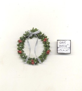 miniature wreaths for dollhouse