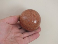 Boule ou sphère minérale décorative en marbre ou autre - déco jardin n°8