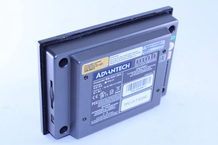 Advantech Panel TPC-31T-E3AE Foto 2 de 4