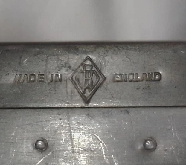 Редкая Винтажная Коробка для Мухи Wheatley Whitley 2 Серебро Винтажные Ценности Рыбалка - Изображение 2 из 4