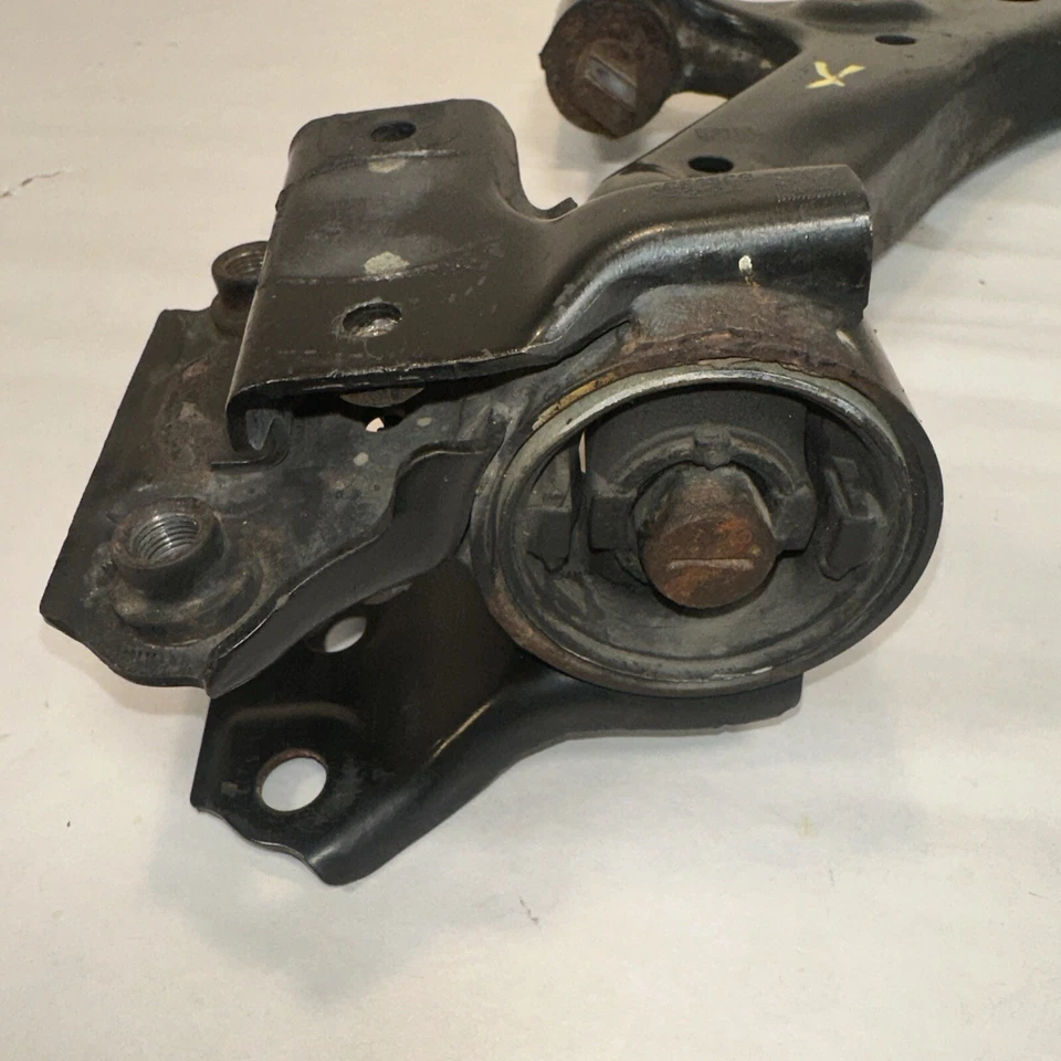 Brazo de control inferior delantero derecho con conjunto de rótula para Honda CR-V 2012-2014 Foto 4 de 4