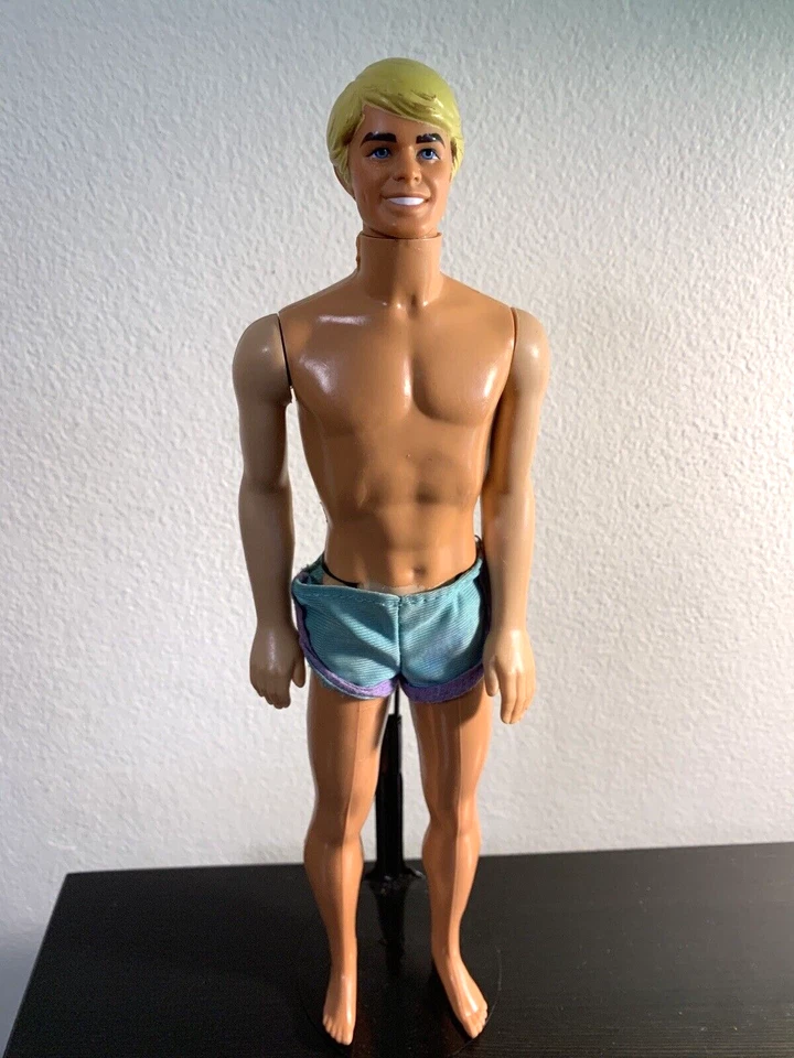 Кукла Mattel 1978 'Sun Lovin' Malibu Ken в оригинальном наряде - Изображение 2 из 4