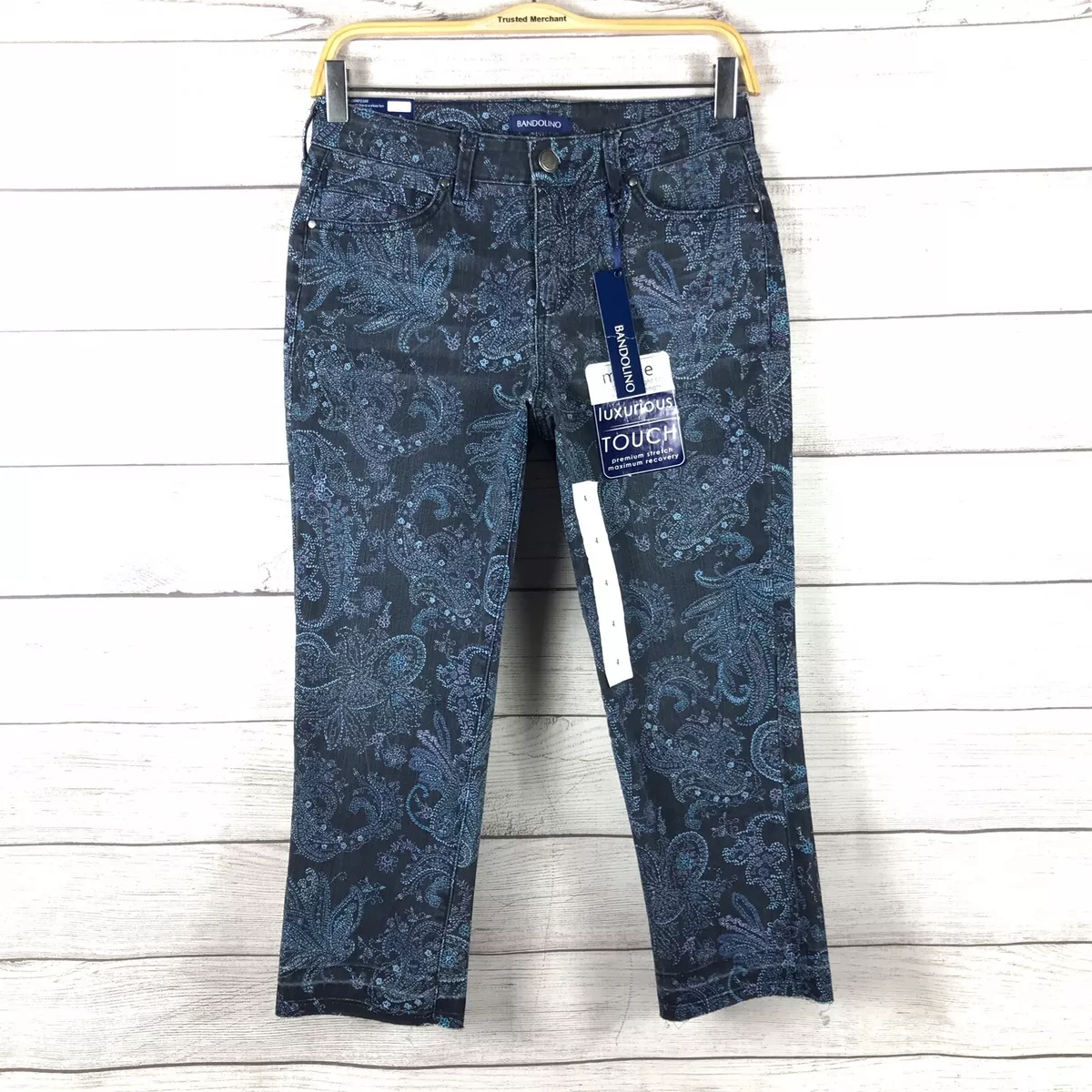 Bandolino Women s Majestic Blue Millie Curvy Straight Hem Capri Jeans Size 4 NWT