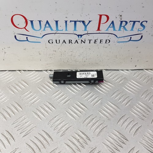 MERCEDES E KLASSE W212 ANTENNENVERSTÄRKER A2128201689 2011