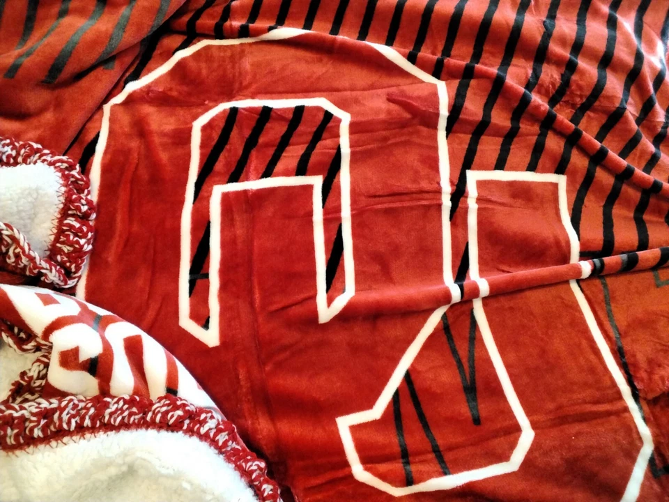 OU Oklahoma Boomer Sooner Gran Tamaño Reversible Nube Sherpa Manta Escarlata Foto 3 de 4