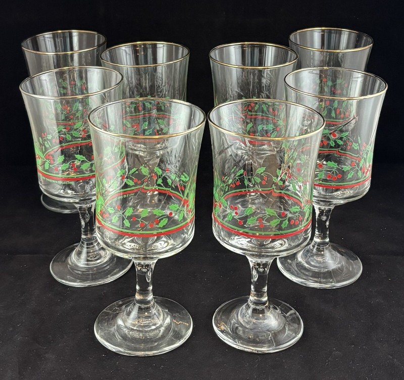 Set Of 8 Vtg Libbey Holly Berry Christmas Wine Goblets 1985 1986 1987 Arby’s