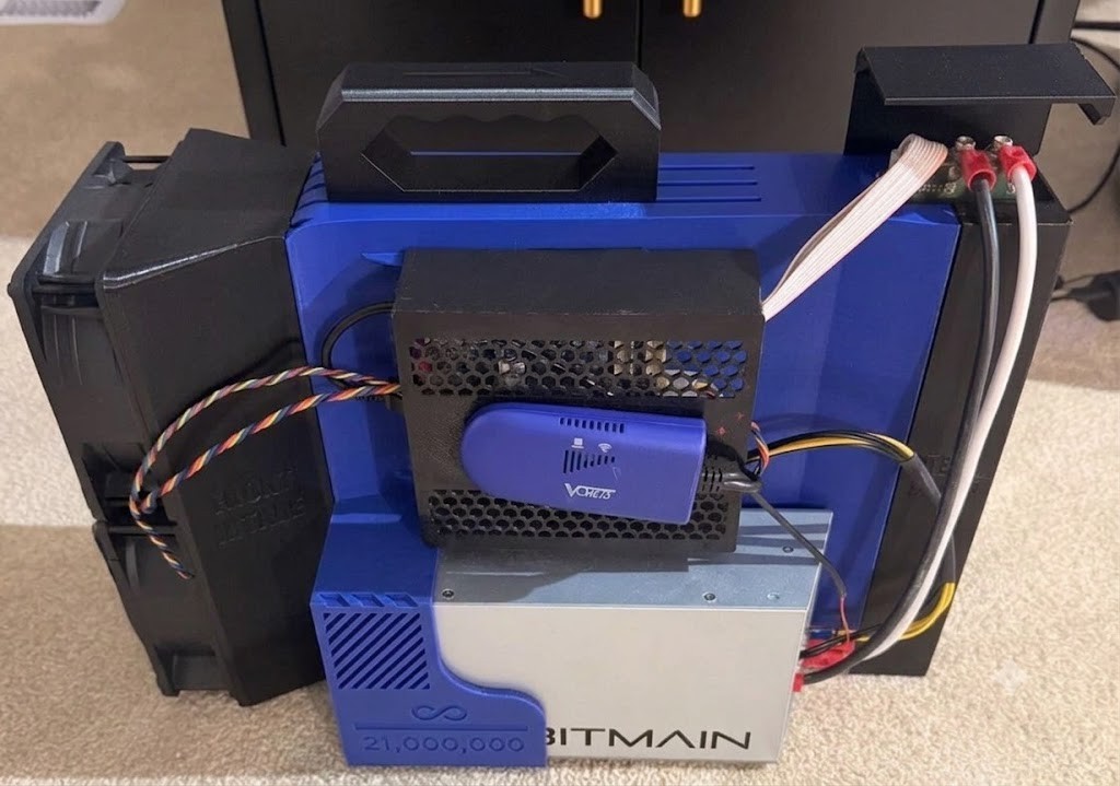 Bitman Antminer S19 Bitcoin Home Miner 28TH/s | 700W 24 J/TH | WiFi | Blue Body