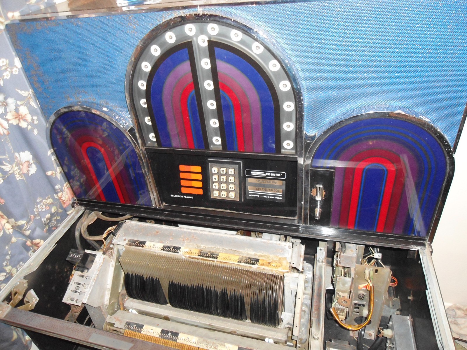 Seeburg STD4 160 mardi gras jukebox