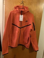 Nike Tech Full Zip Windrunner Hood Vintage Coral/Black HV0949-846 - Men’s Size M