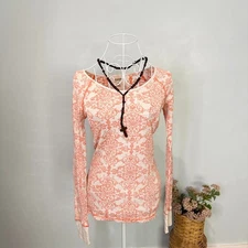 Cute vintage y2k crew print waffle knit henley thermal