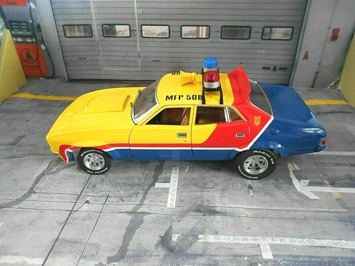Mad Max Interceptor in Modellautos, -Lkws & -Busse online kaufen