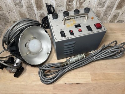  Novatron 500 Plus Power Pack 120VAC 60Hz W/ Strobe Light+Cords Untested 
