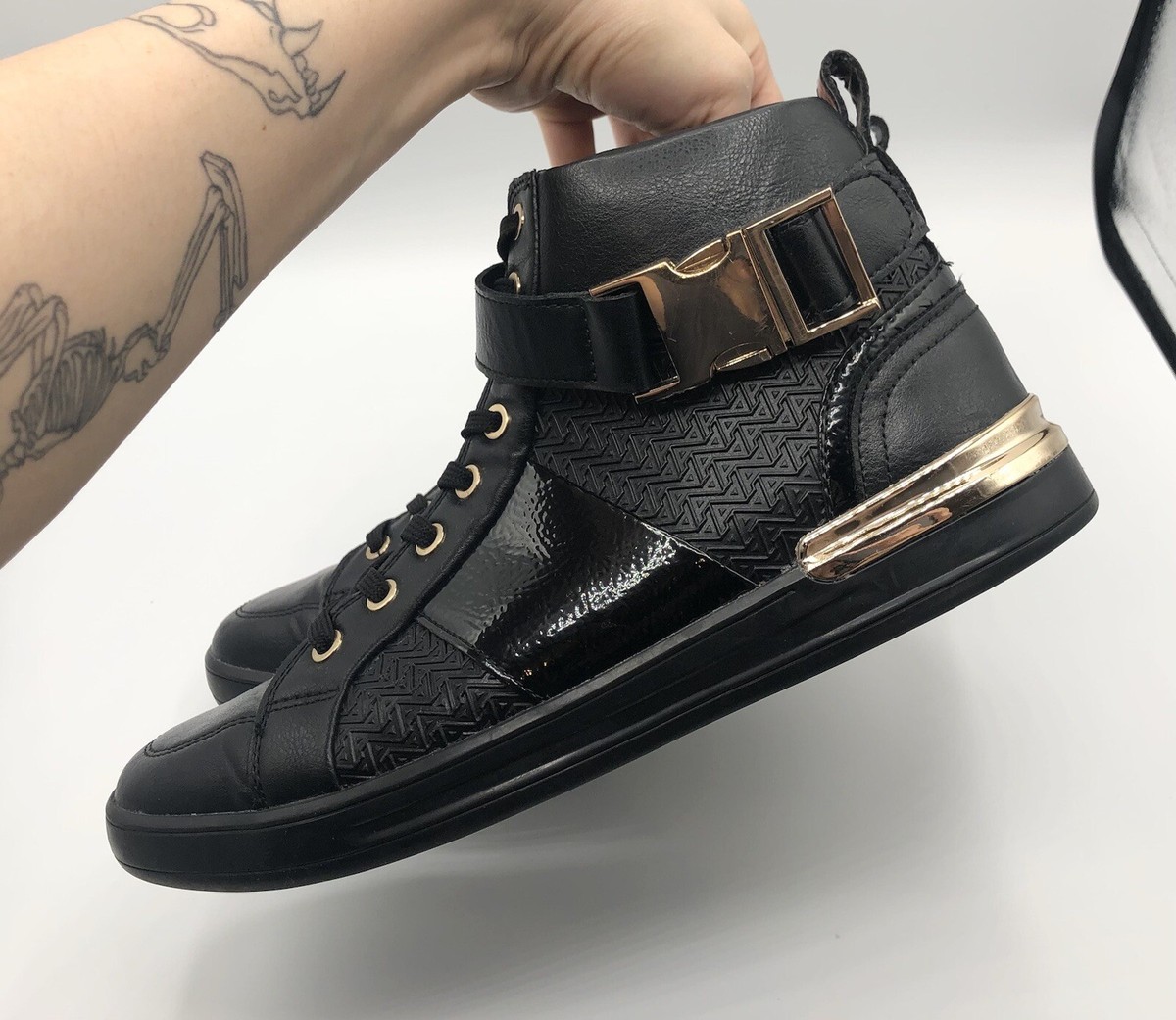 Aldo Black Leather Gold Detail Men display picture 2