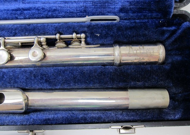 Artley 18-0 Silver Plated Flute with case, Very Good Condition