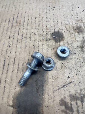 Caterpillar 3.4 Fuel Pump Bolts Hardware 4 Cylinder Diesel Engine
