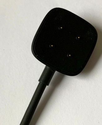 Fitbit Ladegerät Versa 3 & Sense USB Ladekabel für Smartwatch Schnellladung  